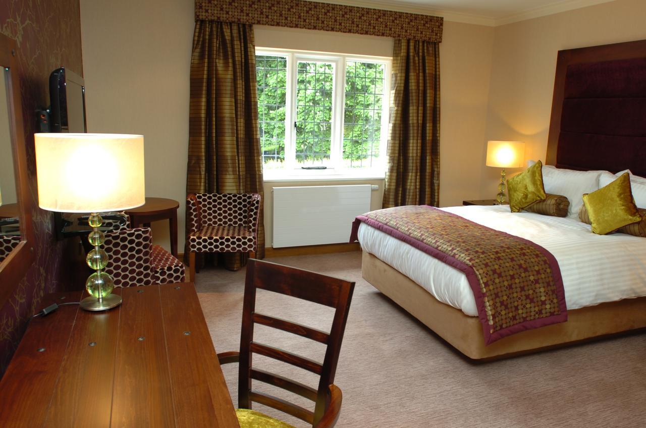 Hotel The Bear'S Paw à Warmingham Extérieur photo A bedroom at the hotel