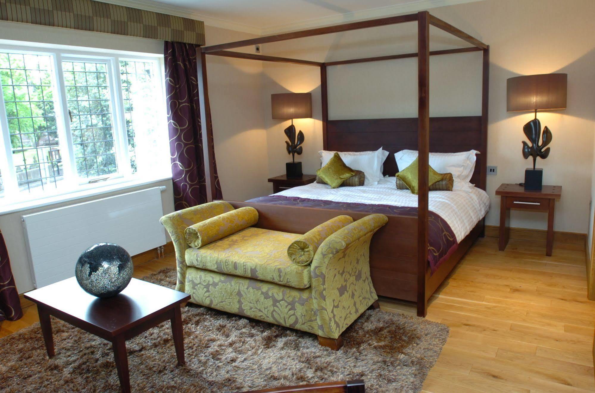 Hotel The Bear'S Paw à Warmingham Extérieur photo